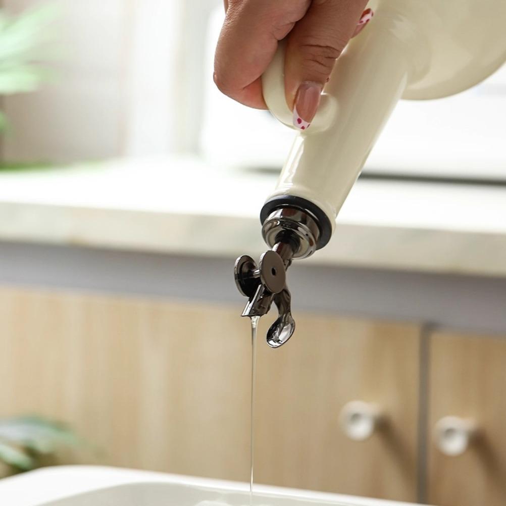 Nordic Ceramic Oil Bottle Kitchen Oil Spray Bottle High Temperature Resistance Soy Sauce Vinegar Bottles Kitchens Accessories