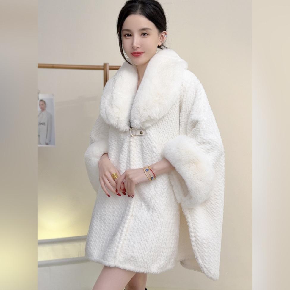 Winter Women Loose  Cape Thicken Velvet Warm Batwing Sleeves Long Cloak Semicircle Faux Fur Neck   Wear Overcoat