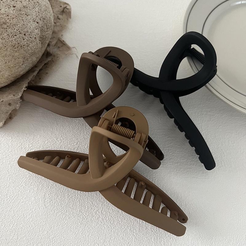 Large 13cm Frosted Versatile Hair Claw Clip - Simple, Practical Shark Clip Accessory