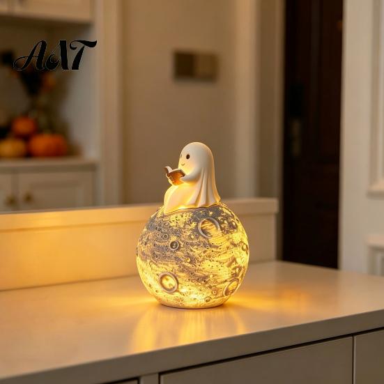 Decoração Sazonal de Outono Adorável Fantasma Lendo Livro Ornamento, Figura de Resina Luminosa, Luz Noturna Lua Brilhante para Halloween Decoração de Casa Mesa Painel do Carro