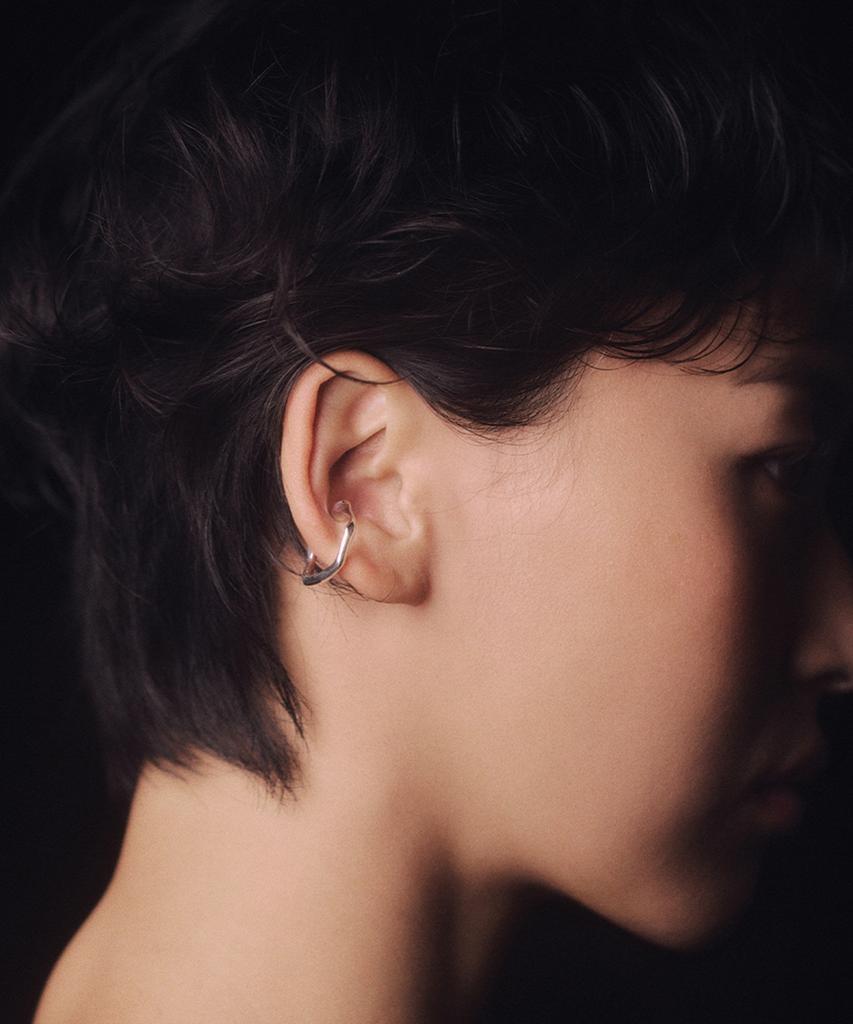 Hustad 236 Flower Stem Earcuff _ 925 Silver Earcuff