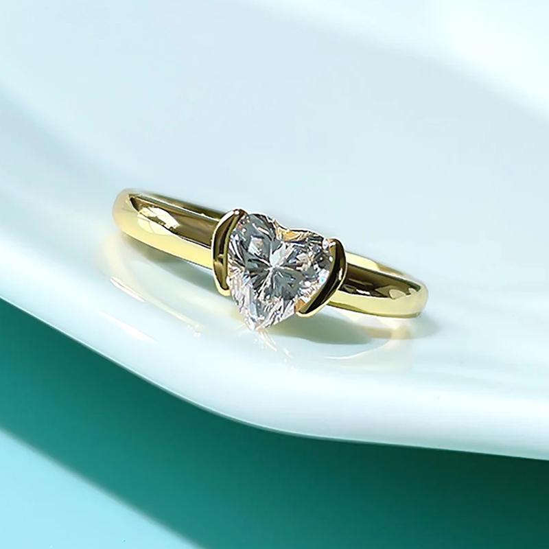 Huirtan Chic Heart Cubic Zirconia Women Rings Gold Color Statement Girls Finger Accessories Love Proposal Engagement Jewelry