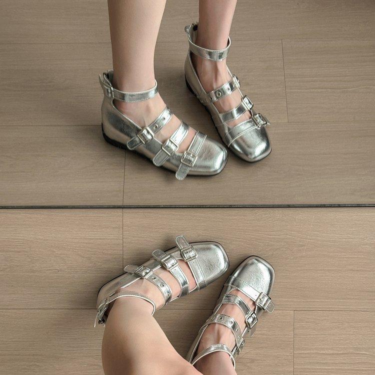 

Niche retro style belt buckle rivet shallow mouth round head Mary Jane shoes women s 2025 new autumn ballet shoes 39 серебряный