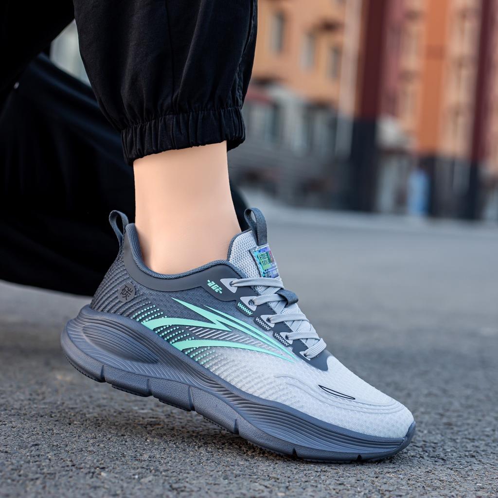 Summer mesh breathable men's shoes youth running shoes soft sole comfortable casual shoes trendy sports sports shoes