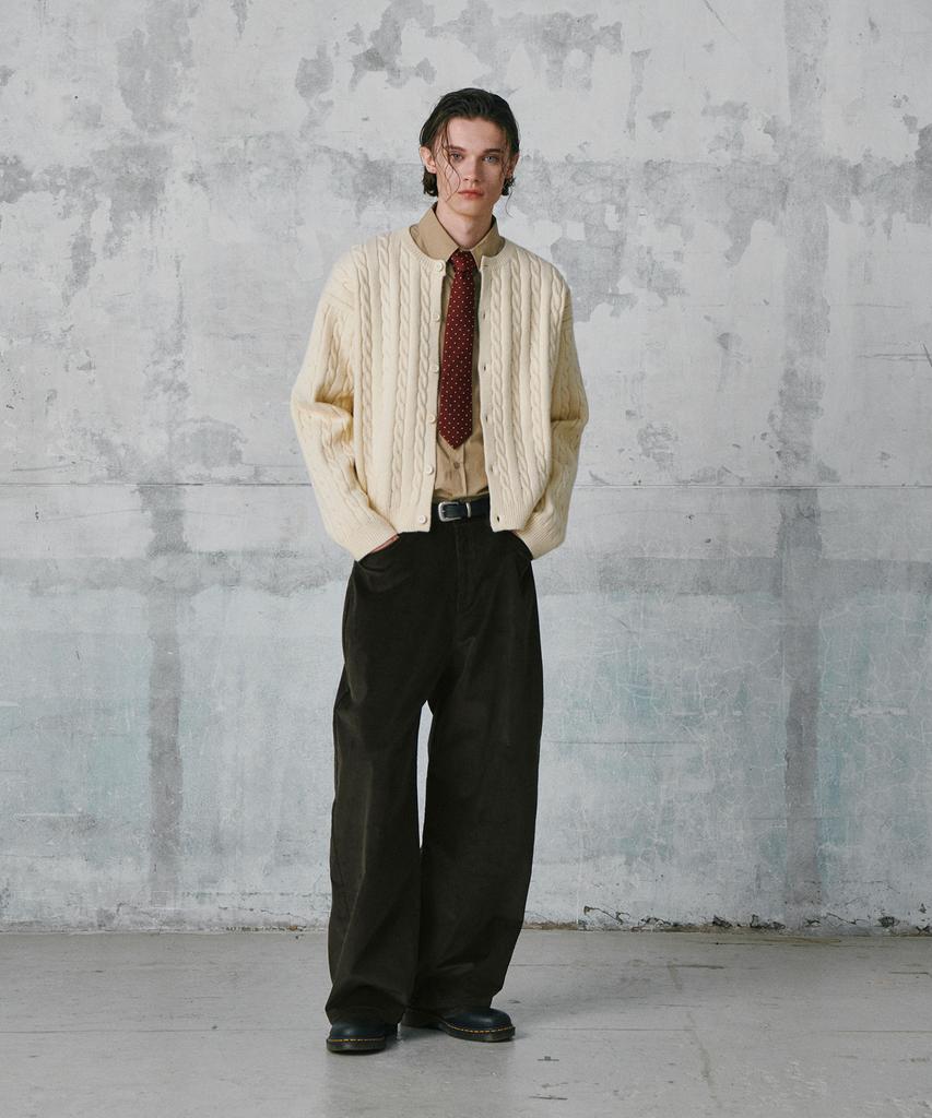 GLW Velvet Corduroy Curved Pants Khaki