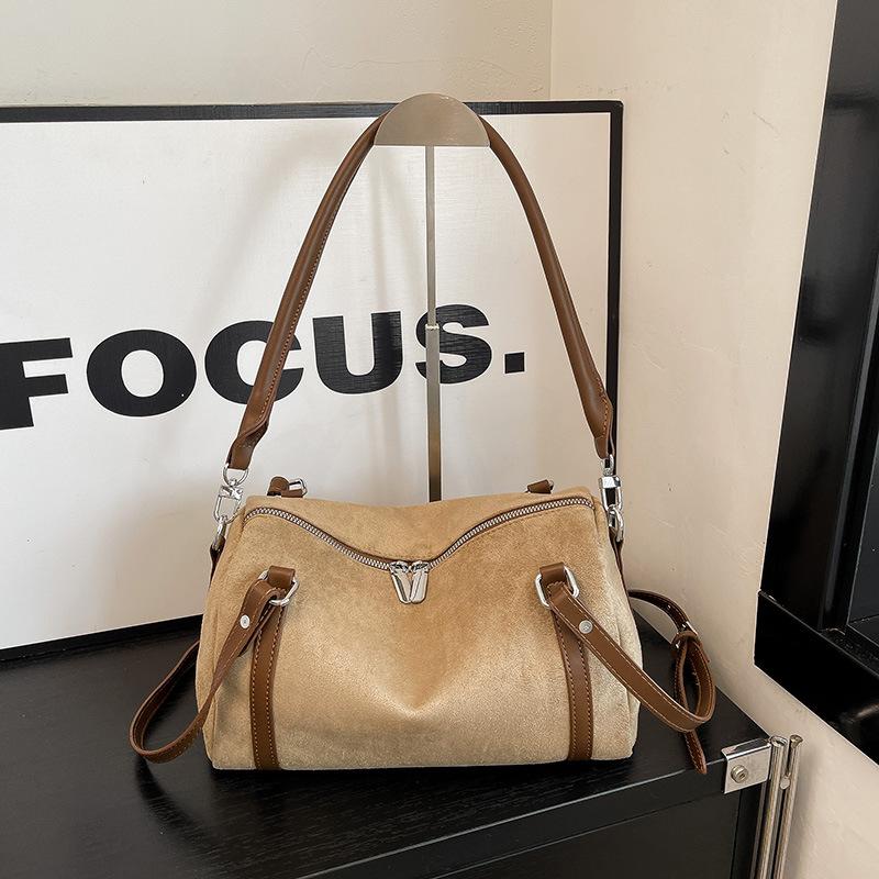 Versatile Single-shoulder Bag with Large Capacity, Retro Commuter Crossbody Bag