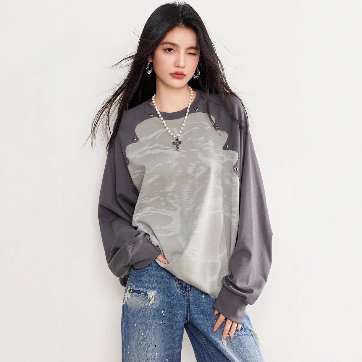 

Light Green Floral Loose Fit Studded Shoulder Long Sleeve T-Shirt L