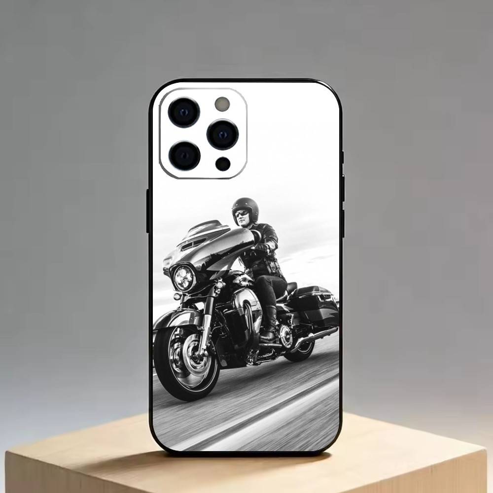 Street Glide   Phone Case For iPhone 17,16,15,14,13,12,11 Plus,Pro Max,XS,Soft Silicone Black Cover