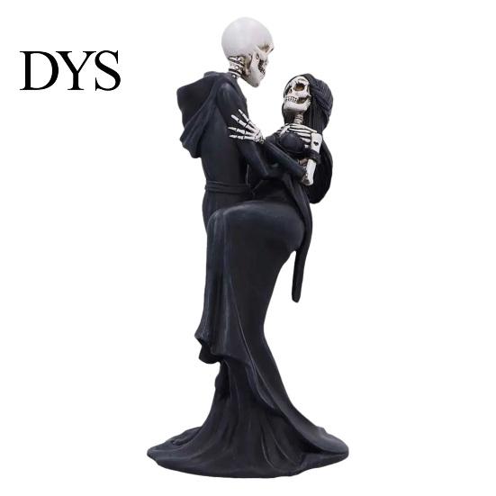 Day of The Dead Ornament Gothic Hugging Lover Skeleton Resin Statue, Mysterious Lovers Robe Statue Couple Figurine for Halloween Tabletop Window