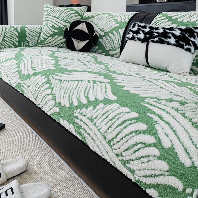 

Winter Thickened Sofa Mat Warm Plush Anti-Slip Anti Cat-Scratch Resistant Seat Pad Modern Wear-resistant Protector Couch Towel pillow cover 30x50cm зелений