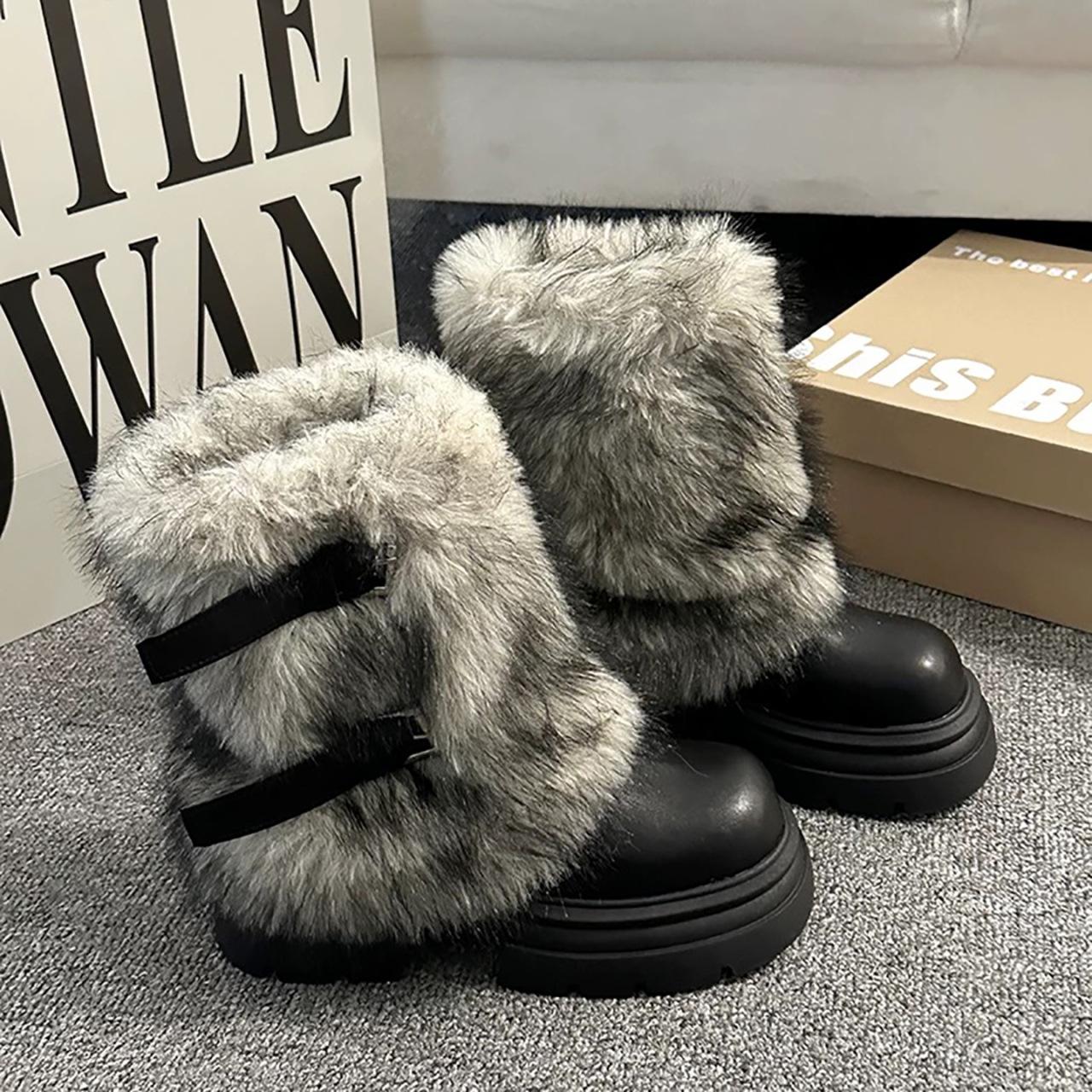 

Autumn new trend irregular solid color plush personalized design versatile white boot cover 40 чорний