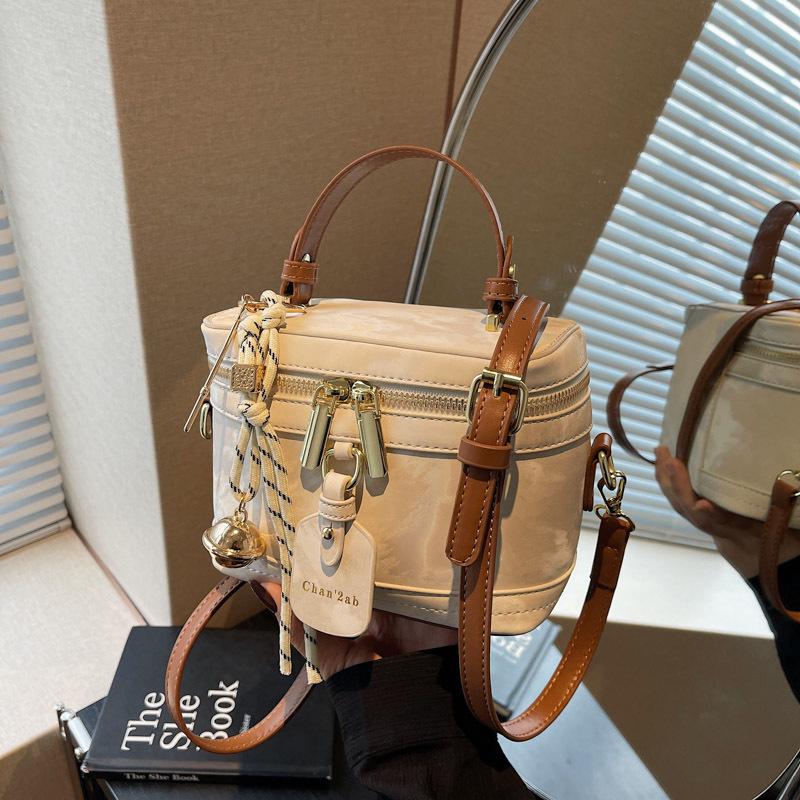 High-end niche bag women's new fashion retro messenger bag women's portable mini box bag