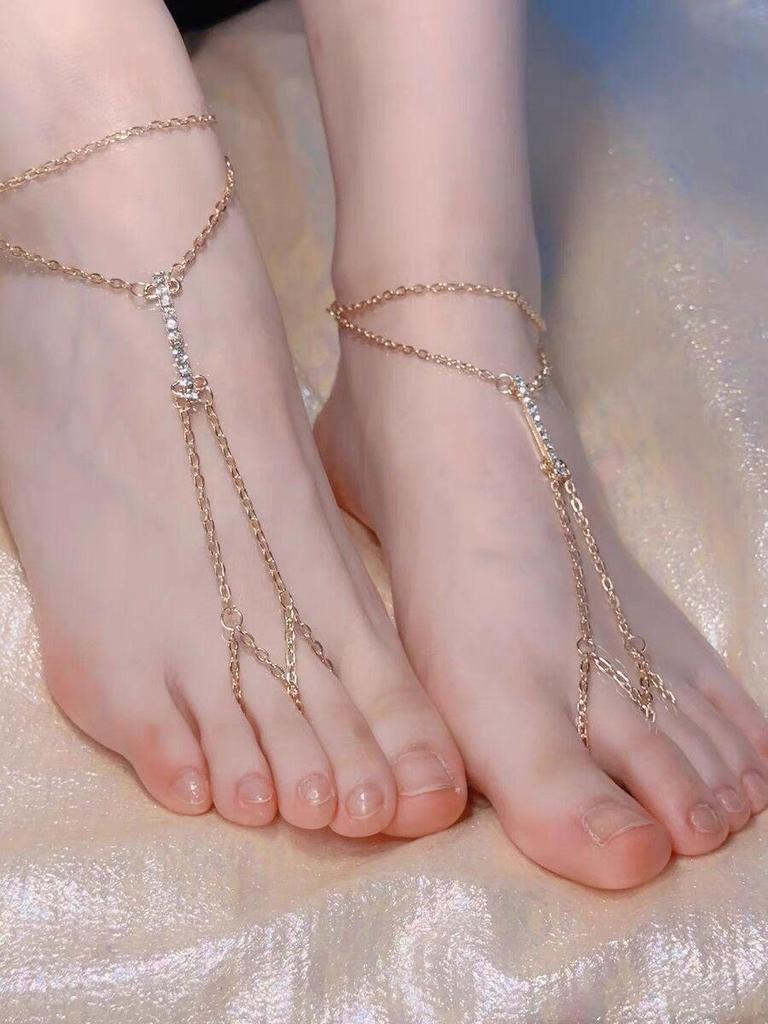 Retro Exotica: Multi-Layer Metal Tassel Anklet for Women, Cos Court Style Foot Jewelry