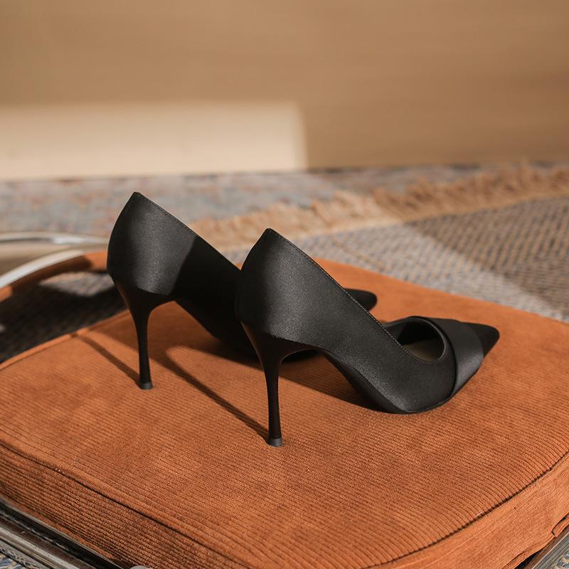 Fashion show women's thin heels pointed high heels temperament wedding dress hitch new wedding shoes women CM