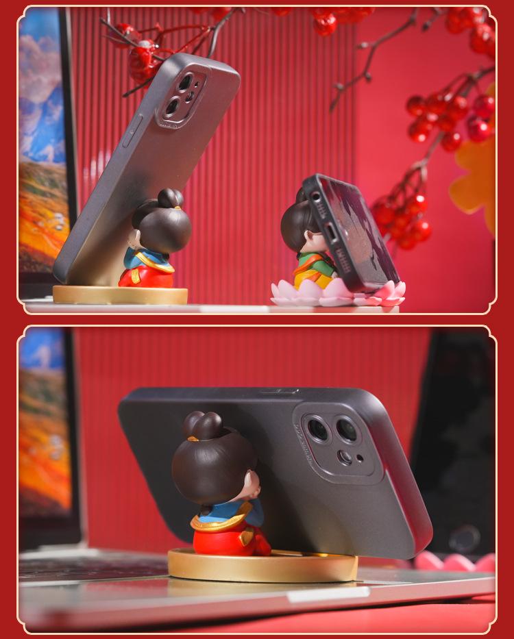 Tang Dynasty Lady Phone Stand - Cute Desktop Decoration, Resin Ornament for Home or Living Room.