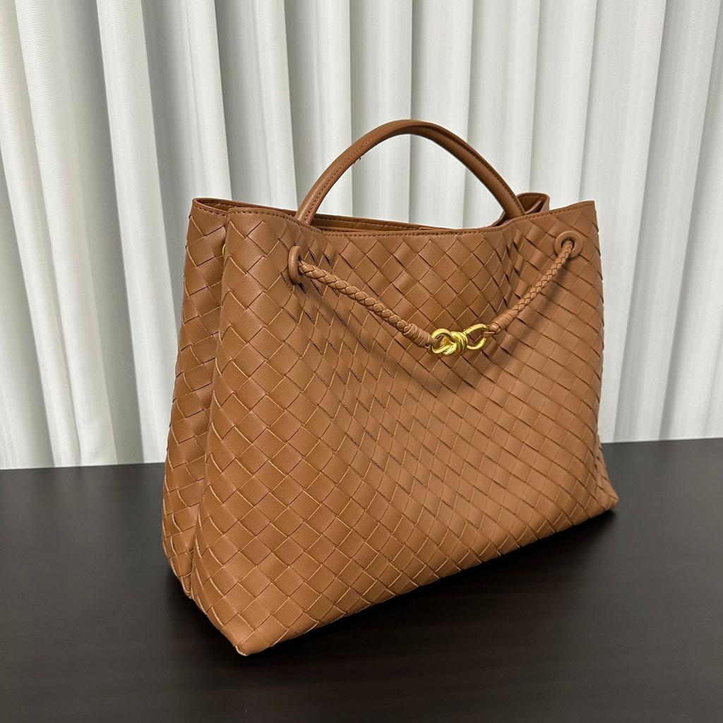 European and American fashion 2024 new woven bag large capacity versatile diamond cowhide tote bag casual shoulder handbag