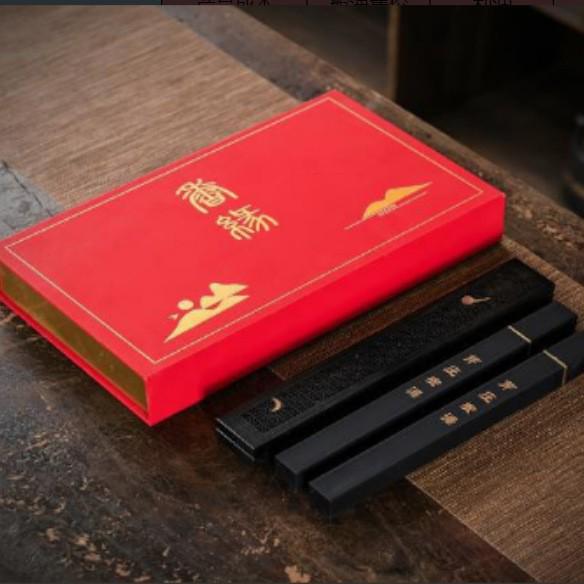 Sandalwood & Agarwood Incense Sticks with Holder - Eight Scents for Air Purification