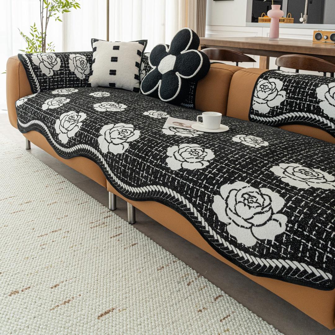 

1 шт. Чехол на диванную подушку жаккардовый с цветочным узором, всесезонный, дизайн «Камелия» с нескользящей подкладкой, диванное полотенце для декора гостиной 90*90cm чёрный