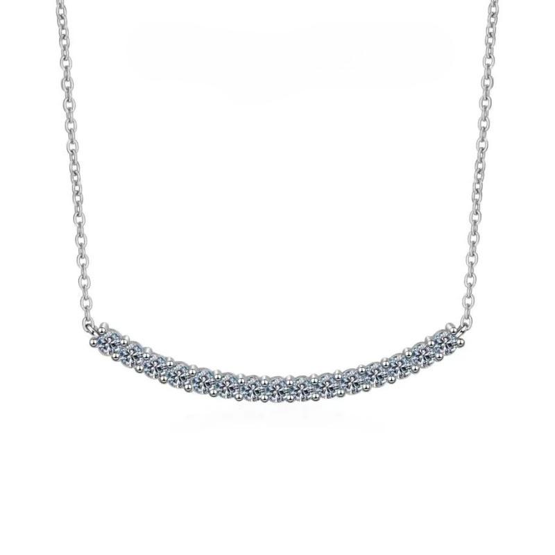 

Girl Valentine s Day 18K White Gold Smile Necklaces Women Wedding Moissanite Diamond PT950 Platinum Birthday Gift
