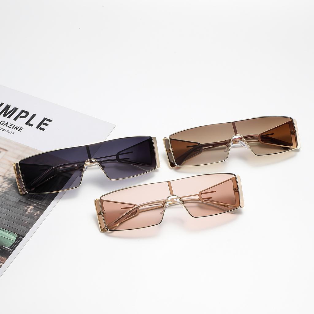Women's Gold Frame Square Sunglasses Gradient Brown Lens Fashion Eyewear