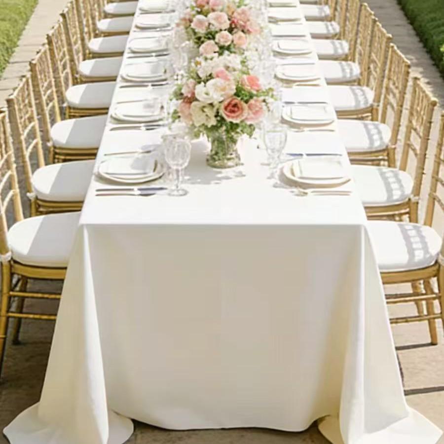 Red Glossy Satin Rectangular Tablecloth for Events and Weddings