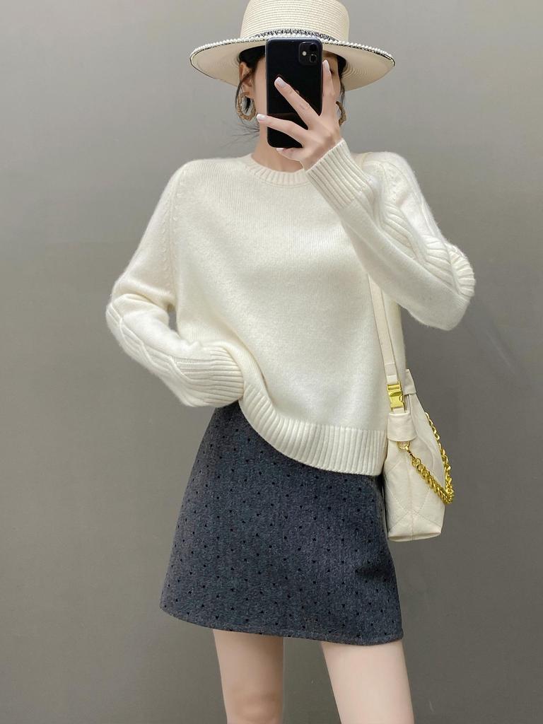 Damski Oversize'owy Sweter Żakardowy z Kaszmiru - Okrągły Dekolt Warstwa Bazowa