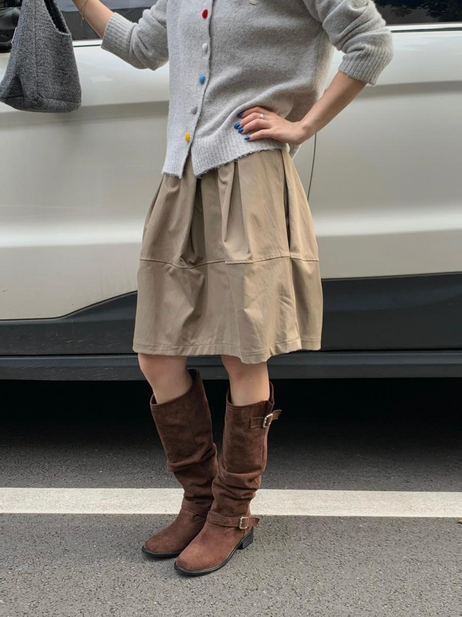 

Ботильоны на толстом каблуке, хаки, замшевый ворс, женские ботинки, весна-осень 2025, туфли-лодочки, облегающие ботильоны с V-образным вырезом, черные ботинки мартин 39 темно-коричневого