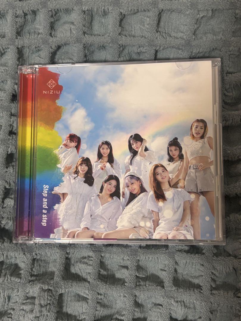 

[USED] NiziU Step and a Step