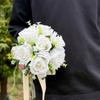 Brautstrauß Handgefertigt Hochzeitsdekoration Blumenkombination Rosenstrauß für eine elegante Jubiläumsfeier