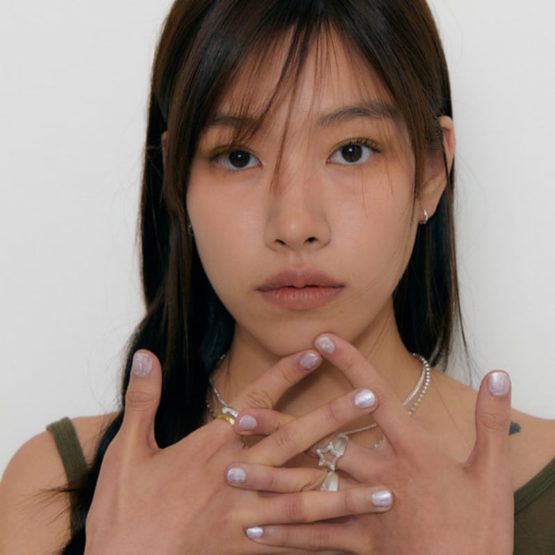 Fillow Stud Bold Ring