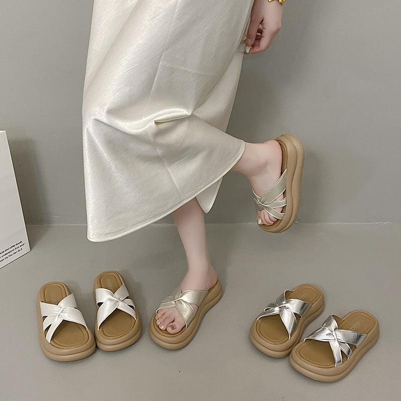 Soft Leather Platform Beach Slippers Women's Shoes 2025 New Summer Wear Premium Cool Slippers with Skirt One-word Drag