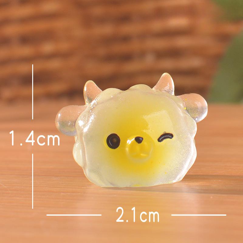 Micro-landscape Small Animals: TangyuanCapybaras Dogs Rabbits Sheep PigsBears and Small Table Ornaments