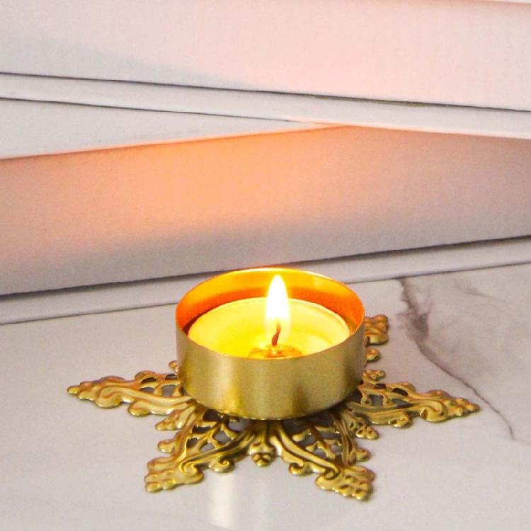 Candle Holder Metal Candlestick Unique Geometric Flower Desk Candlelighting Stand For Sophisticated Home Decoration