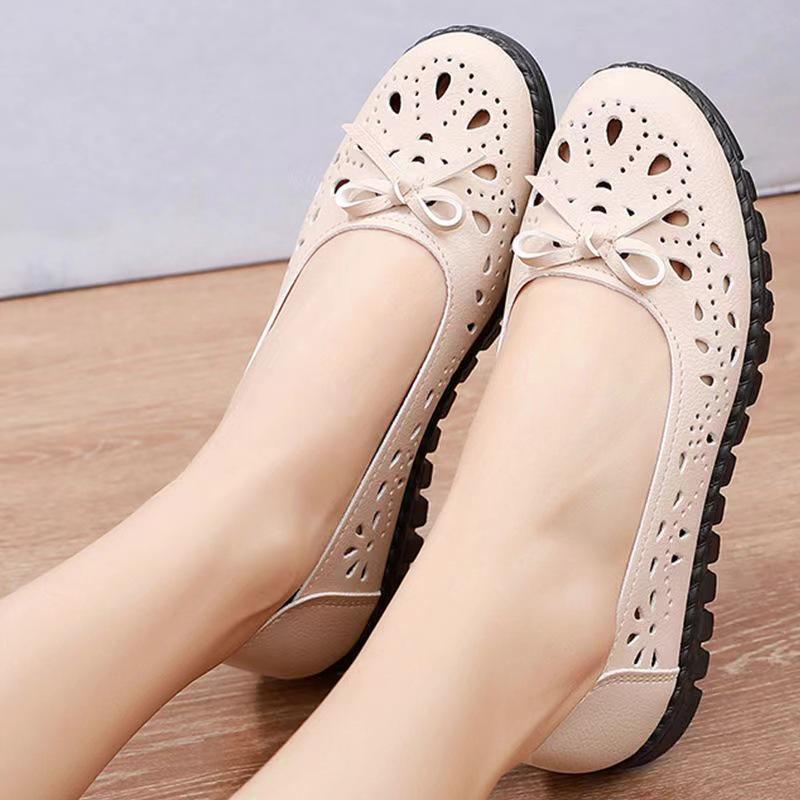 Sandales en Cuir Respirantes: Chaussures plates antidérapantes pour femmes d'âge moyen et âgées