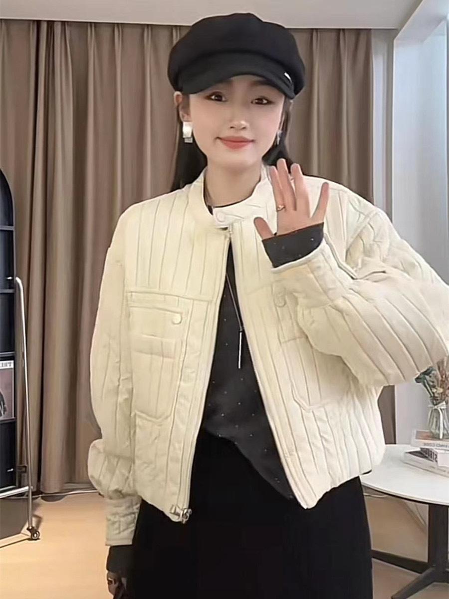 

Short stand-up collar, large pocket, light and thin cotton-padded jacket for women s 2025 autumn and winter new loose and fashionable small cotton XL