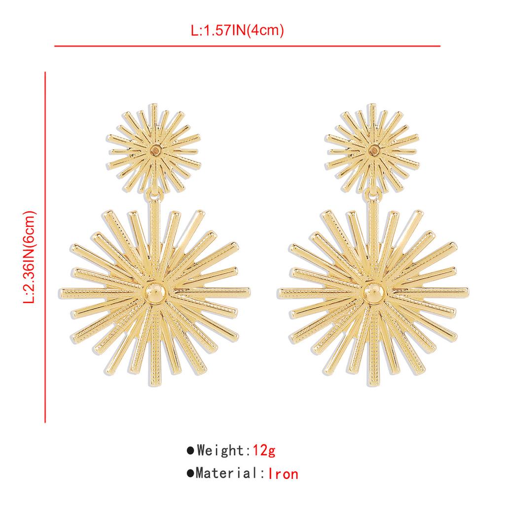 Boucles d'oreilles tendance européennes et américaines, boucles d'oreilles personnalisées en métal, sens tournesol, boucles d'oreilles exagérées, tir de rue, boucles d'oreilles irrégulières pour femmes