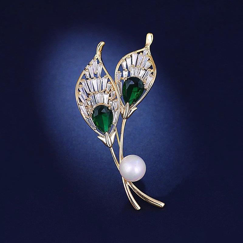 

Изумрудная брошь-тюльпан, женская легкая роскошная темпераментная брошь с кристаллами, нишевый дизайн, булавка, аксессуары для пальто