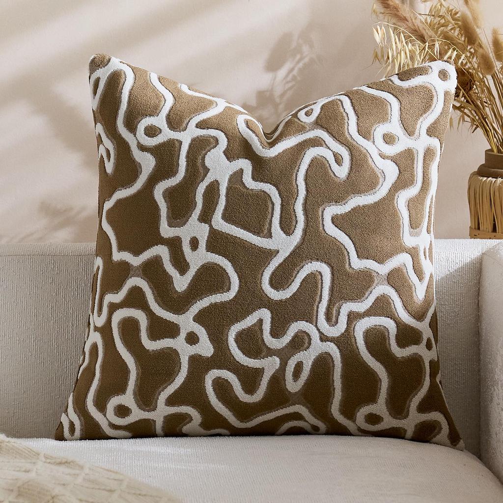 High-End Retro Chinese Velvet Cushion Cover | Trendy Pillowcase for Sofas and Model Rooms