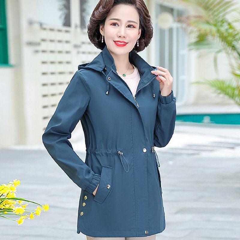 

Мамино осеннее пальто Женское Новое Среднего возраста Иностранный стиль Весенне-осенняя одежда Среднего и пожилого возраста Тренч Тонкий 5XL синий