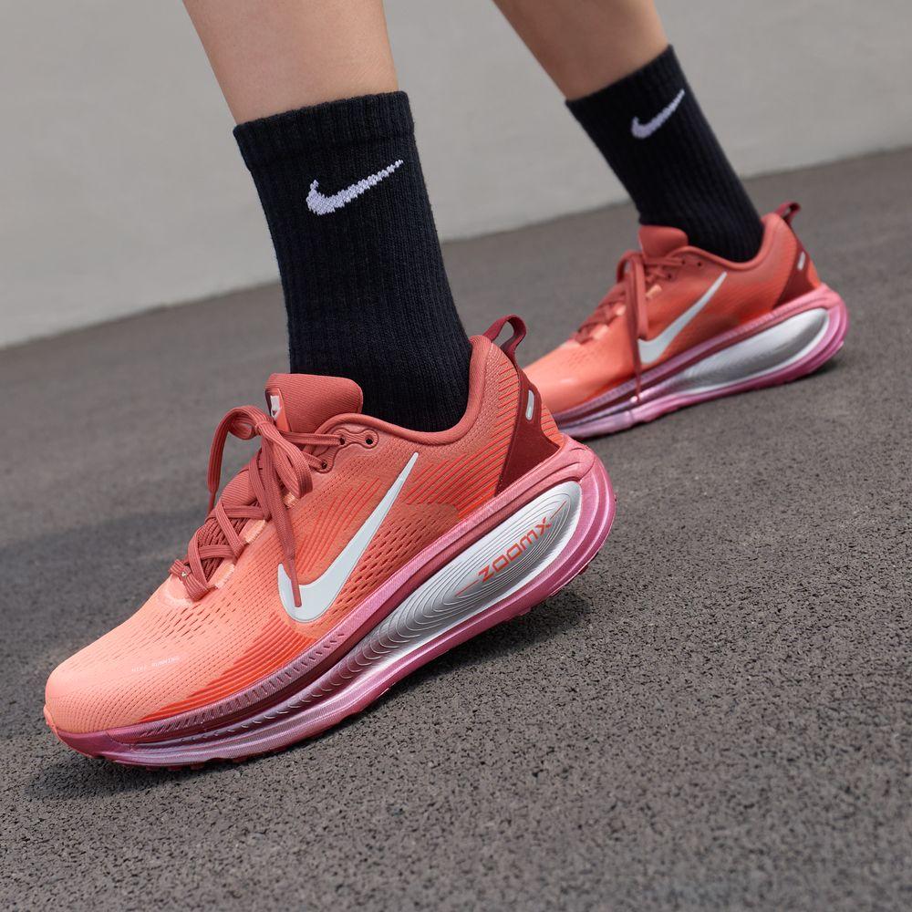 Nike Wmns Vomero 18 SE Light Redwood 35.5