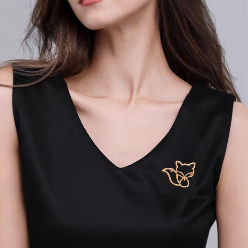 Golden Openwork Animal Brooch Pin - Fox, Deer, Cat, Pearl Teddy Bear Design Classic Fashion Accessory