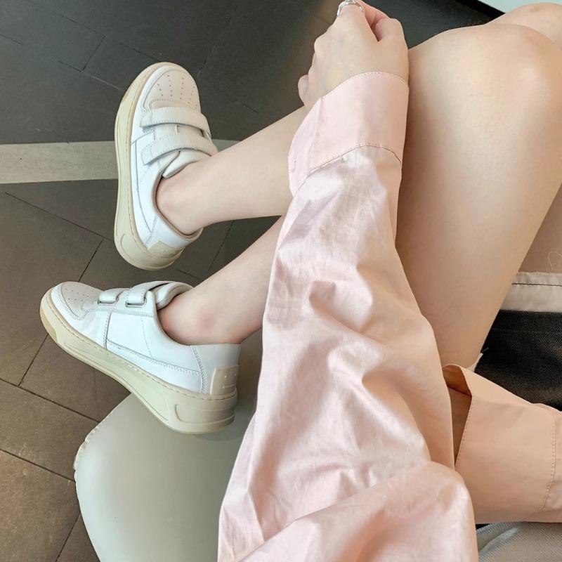 [SheII] Smiley Girl~ Acn * Velcro Platform Sports Casual Shoes Women's Little White Shoes Board Shoes