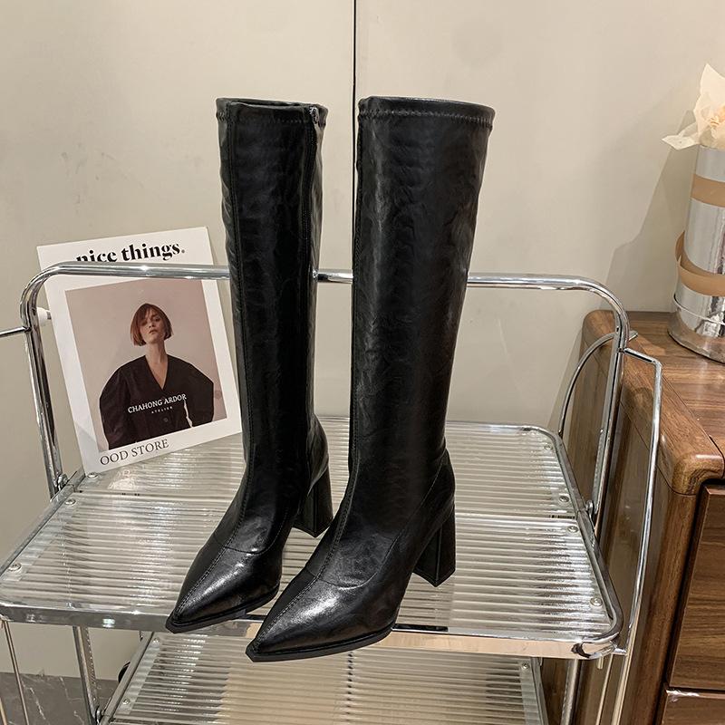 

Коричневые рыцарские сапоги на высоком каблуке 2025 новая модная темпераментная модель с острым носком и толстым каблуком, но до колена, женские облегающие высокие сапоги 42 чёрный