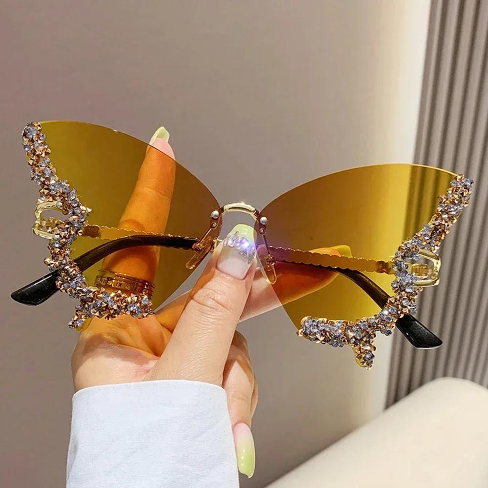 Luxury Diamond Butterfly Sunglasses Women Vintage Rimless Oversized Sun Glasses Ladies Eyewear Fashion Accessories