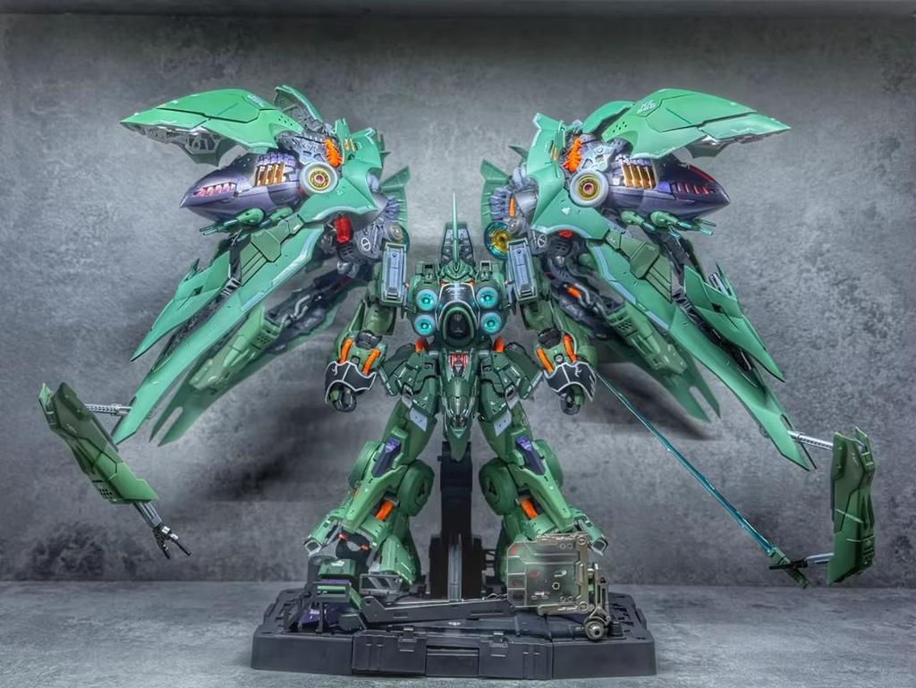 Hot 1/100 AXIS MODEL WORKS Kshatriya Assembly Model Kit OSIRIS AERIAL DOMINATOR Luminous Lamp Action Figures Plastic Model toys
