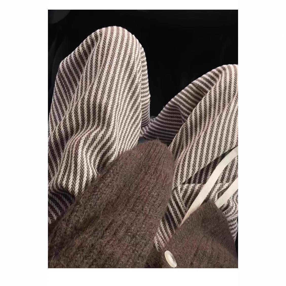 

Women s High-Quality Black & White Vertical Stripe Wide-Leg Pants with Drawstring - Autumn/Winter 2025 2XL (126-145 lbs)