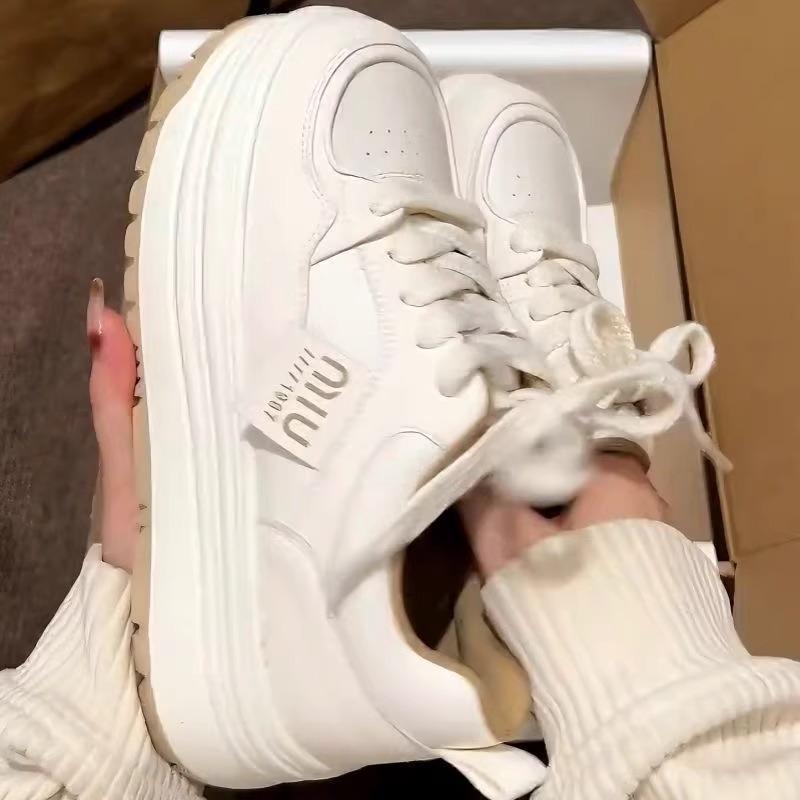 

Women s Platform Sneakers - 2024 Autumn Round-Toe Lace-Up Height-Boost Casual Athletic Shoes Size 37 брудно-білий