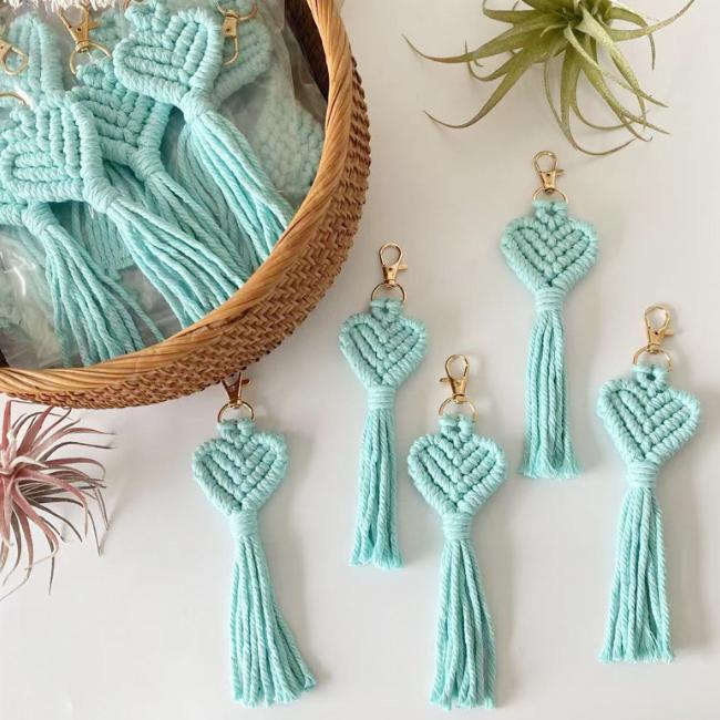 Christmas Macrame Keychain Heart-shaped Phone Lanyard Handmade Woven Tassel Wrist Strap Love Pendant Keychain 17*4.5cm синий