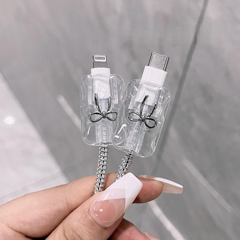 Vierteiliger Ladeschutz, Datenkabelschutz, Schutzhülle für Ladekopf, Silberne Schleifenmontage, Geeignet für iPhone 18/20W Ladegerät