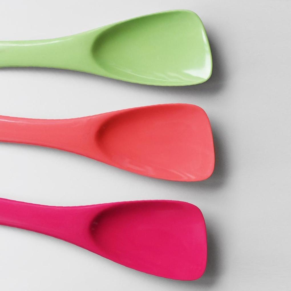 Crayon Pastel Melamine Cookware Triangular Spatula